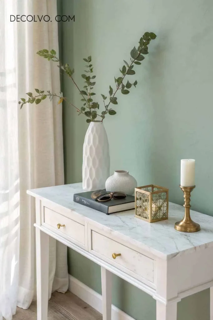 Declutter and Simplify Surfaces