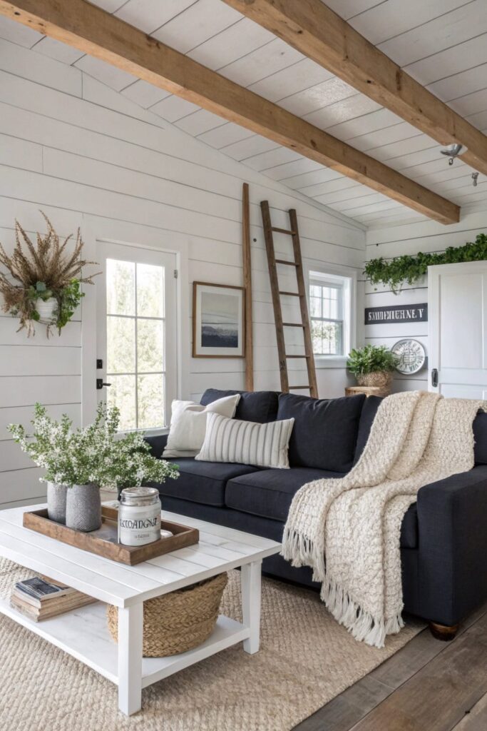 Farmhouse Black Edge